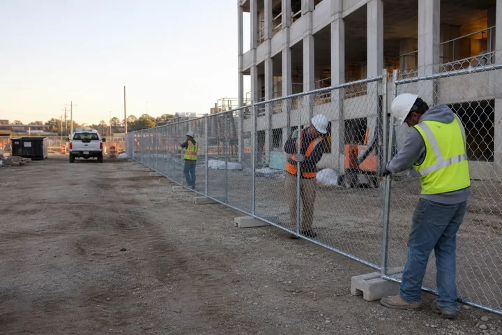 portable fence delivery and installation